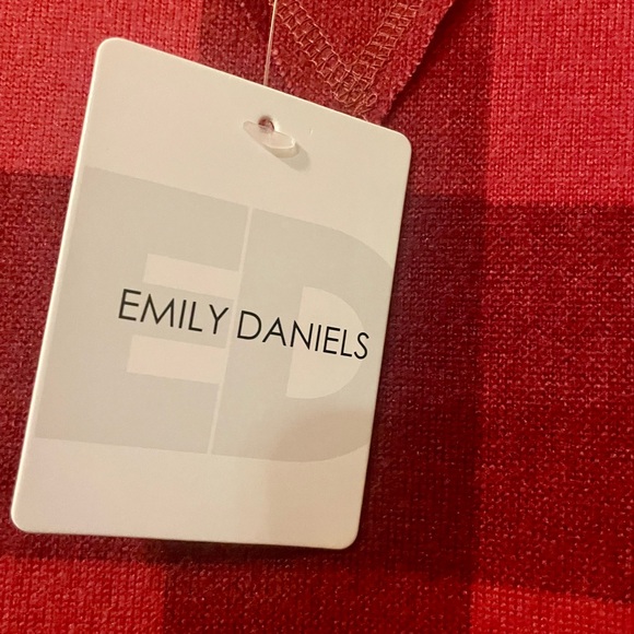 Emily Daniel’s Vibrant Red Plaid Women's Crew Neck Sweater - Picture 3 of 5